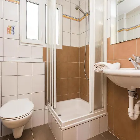 Holiday home Chalet Riti Ii